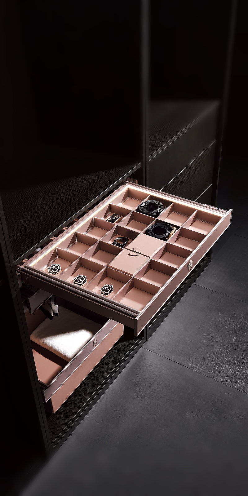 Dorabella — Chémarw 3 rose gold jewellery organiser
