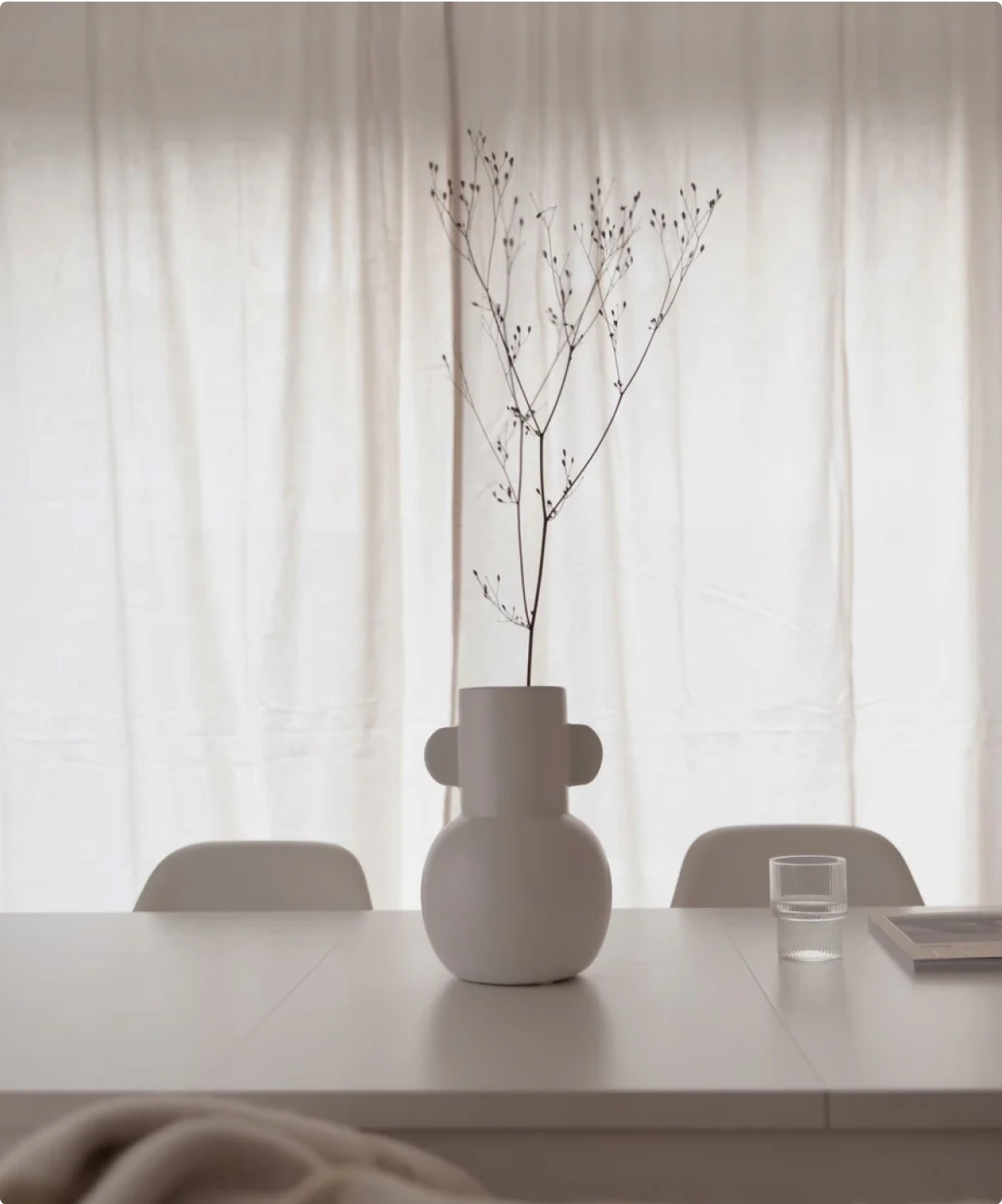Maximize Small Spaces: Choosing the Right Furniture