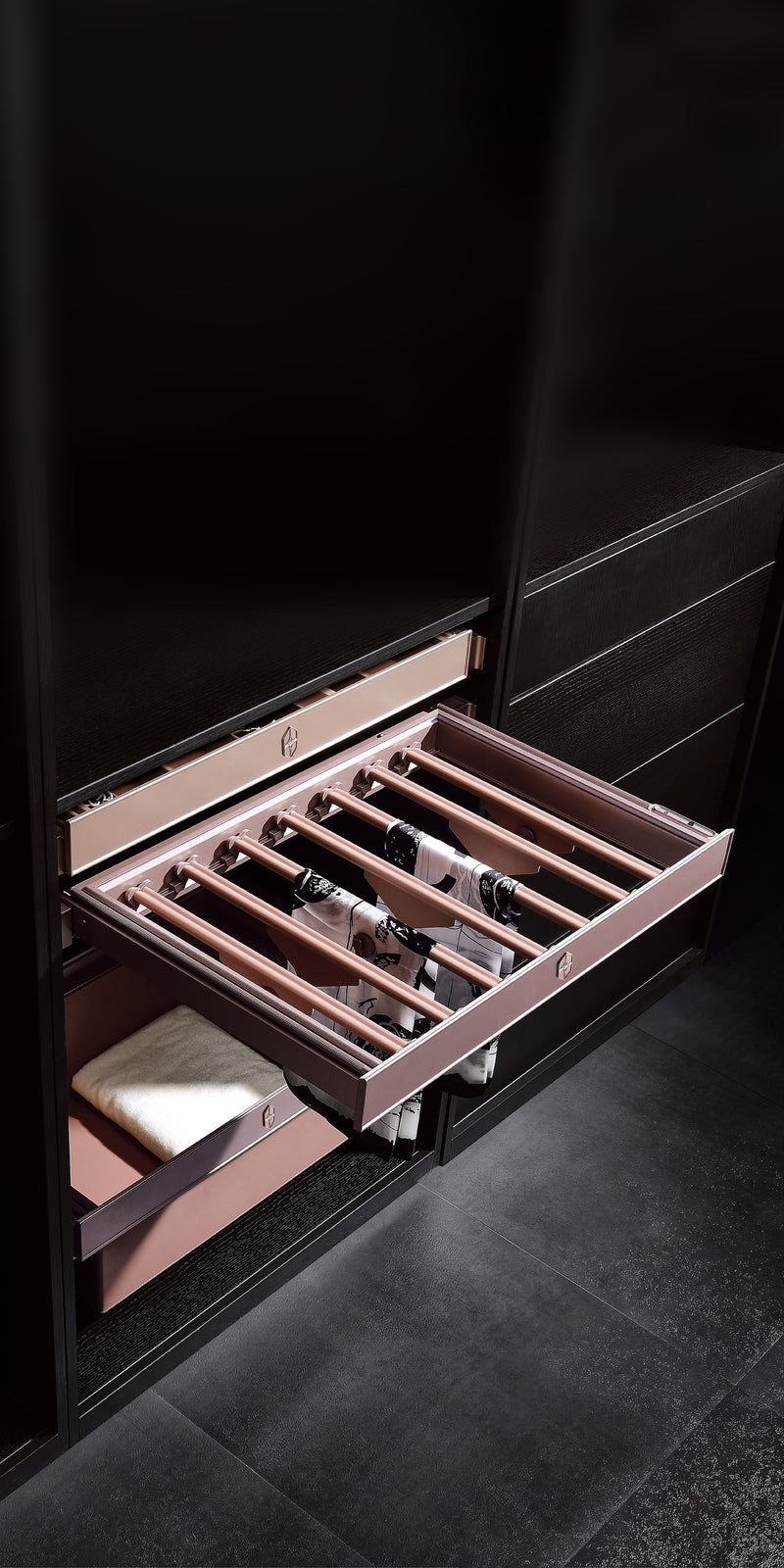 Salvino — Chémarw 3 rose gold trouser rack