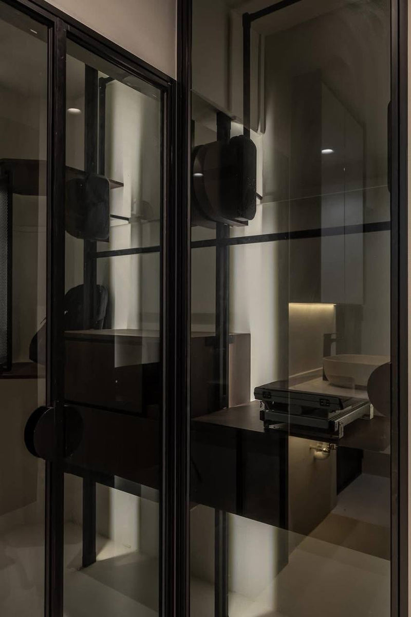 Korean-style pole system wardrobe